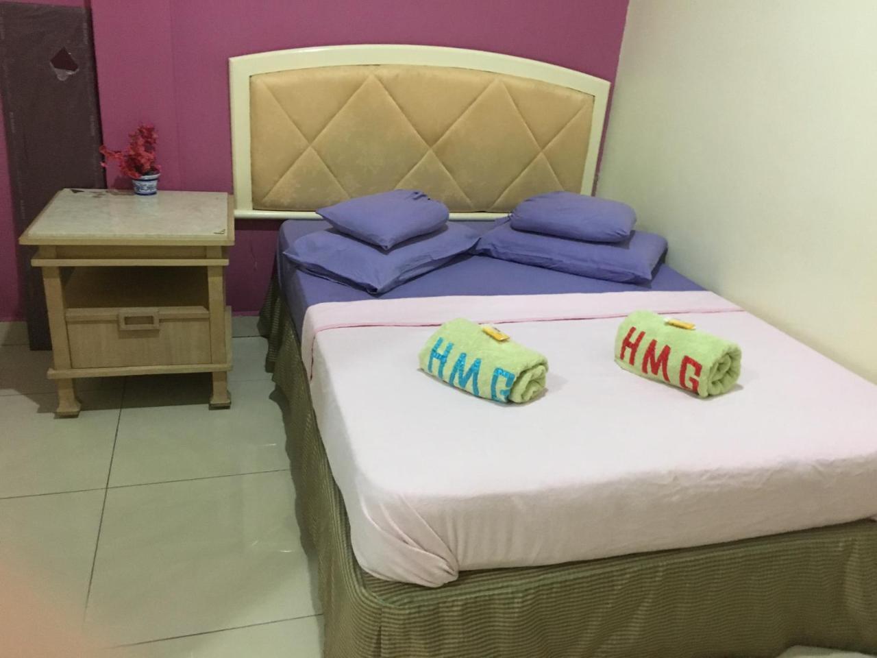 Hotel Morning Glory Кудат Екстер'єр фото